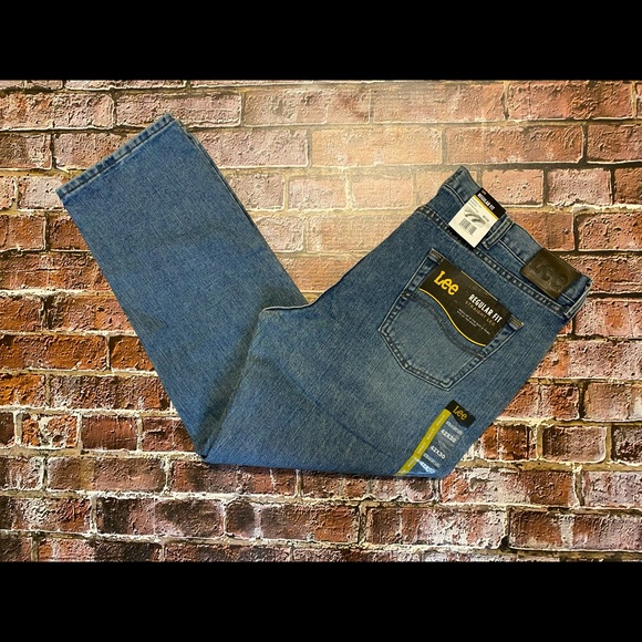 NWT MEN’S REGULAR FIT STRAIGHT LEG JEANS IN VINTAGE STONE SZ 42/30 - Picture 3 of 8